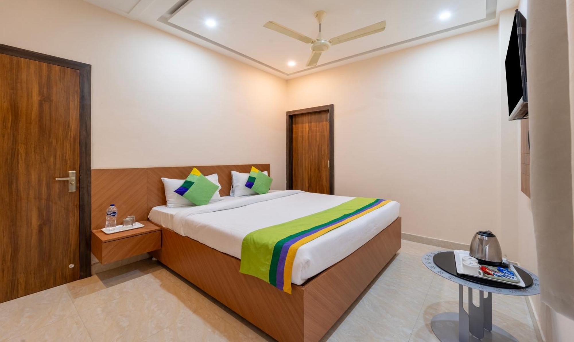 Treebo Raj Palace Varanasi Dış mekan fotoğraf